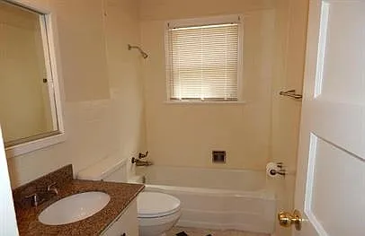 1105 S Avondale St — Photo 7