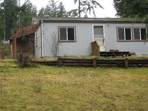 3rd image of 1542 SE Shire Ln