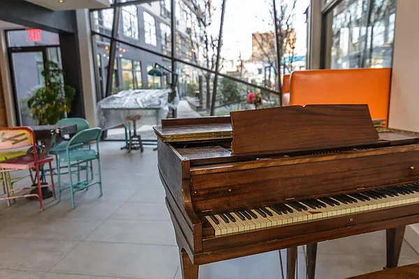 Rented by Nooklyn NYC LLC | media 87