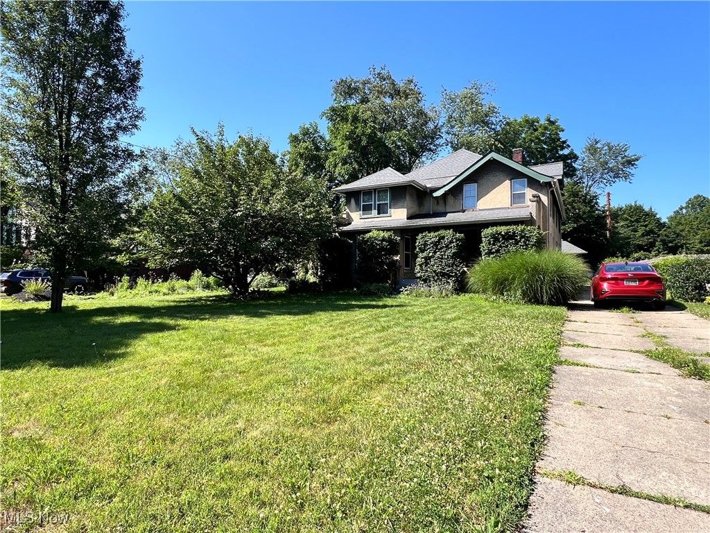 Real estate listing image