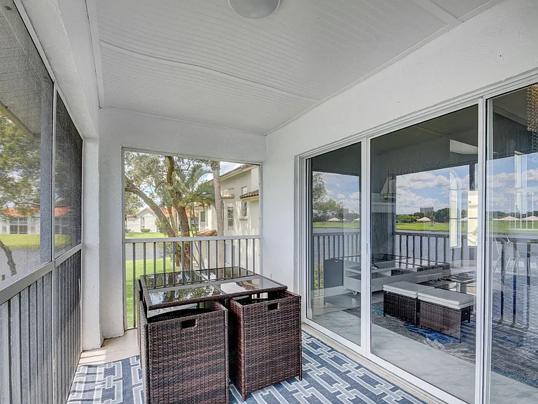 9204 Glenmoor Dr — Photo 33