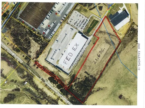 11 Industry Way, Staunton, VA 24401