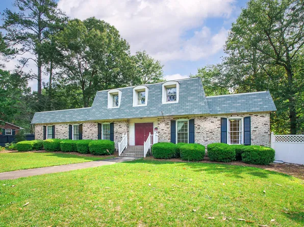 718 Powderhouse Rd, Aiken, SC 29801