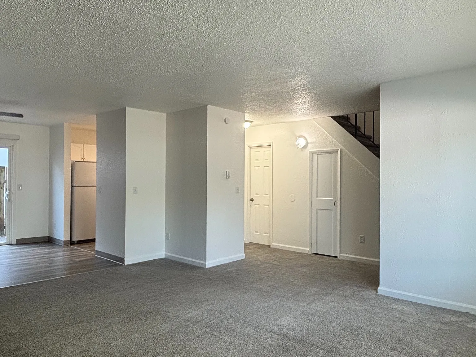JamesTown Townhouses — Photo 4