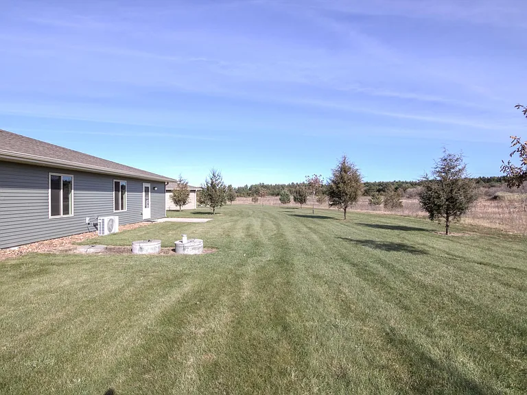 S5270 Damar Private Dr — Photo 35