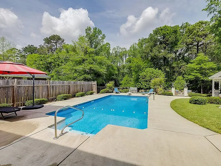 113 Cypress Dr — Photo 25