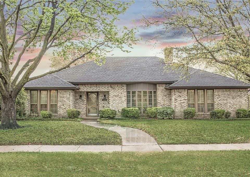 1st image of 1808 Greenway Dr