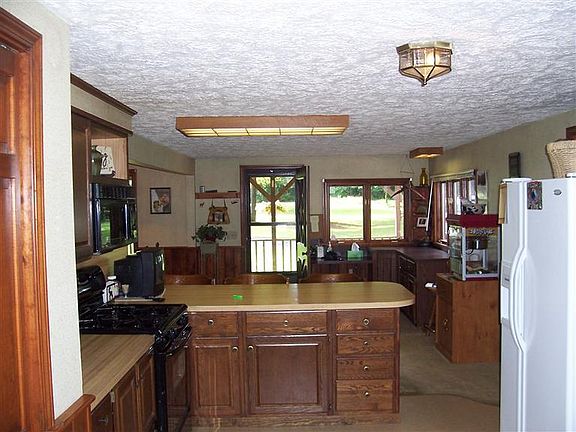 4th image of 13213 Morgan Mills Ave NE