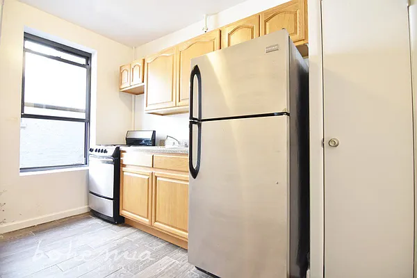 Rented by Bohemia Realty Group | media 8