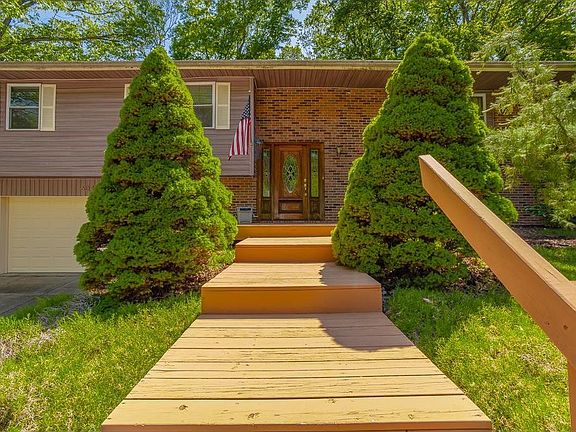 4th image of 604 Kings Cross Ct