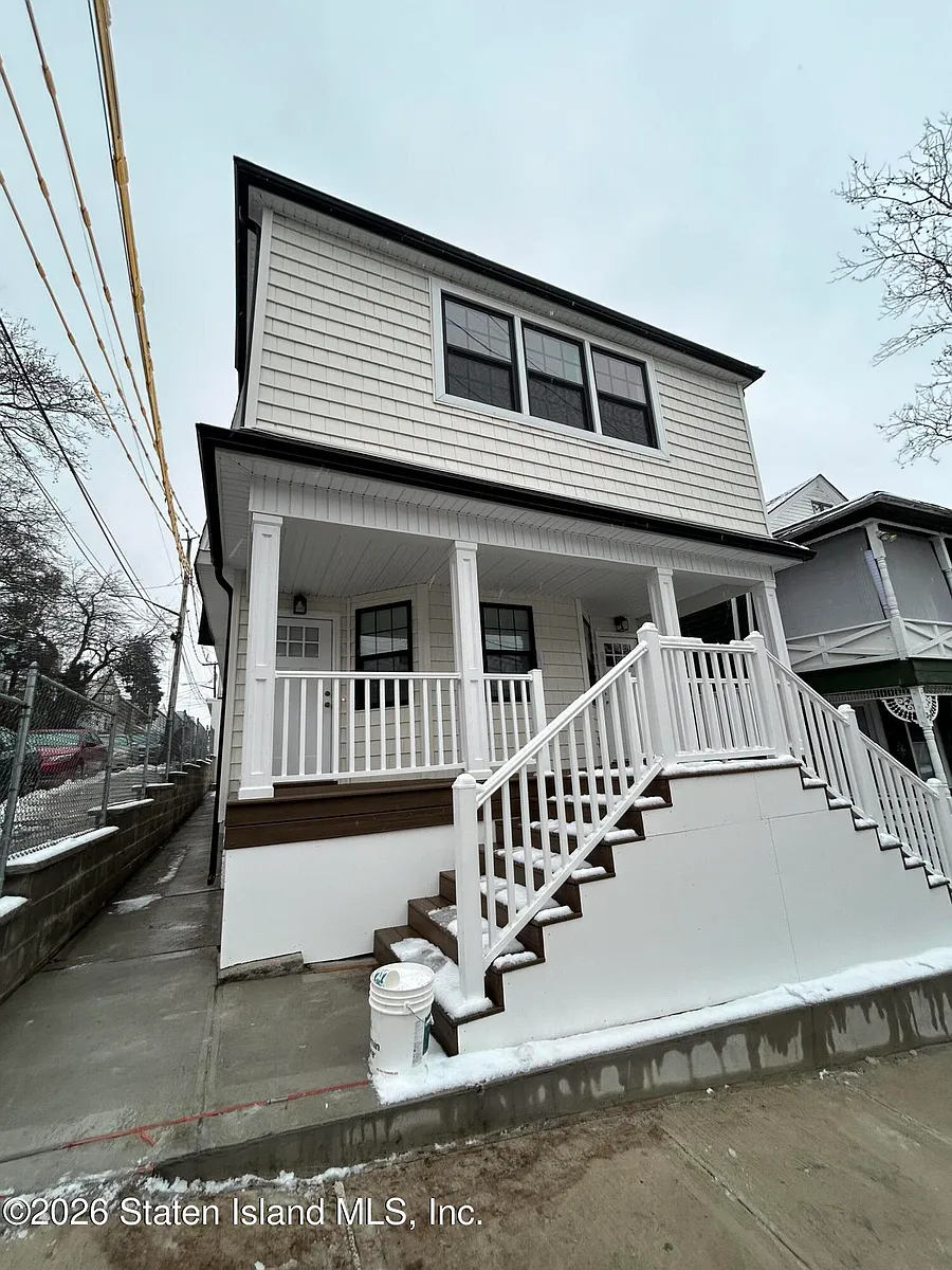Building Photo - 24-26 York Ave #1