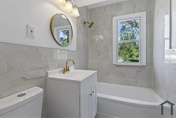 27334 Notre Dame St — Photo 13