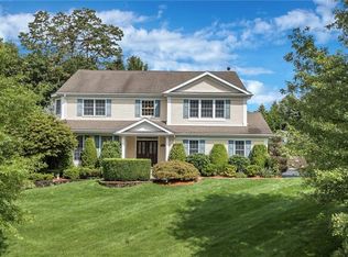 1773 Casey Ct, Mohegan Lake, NY 10547