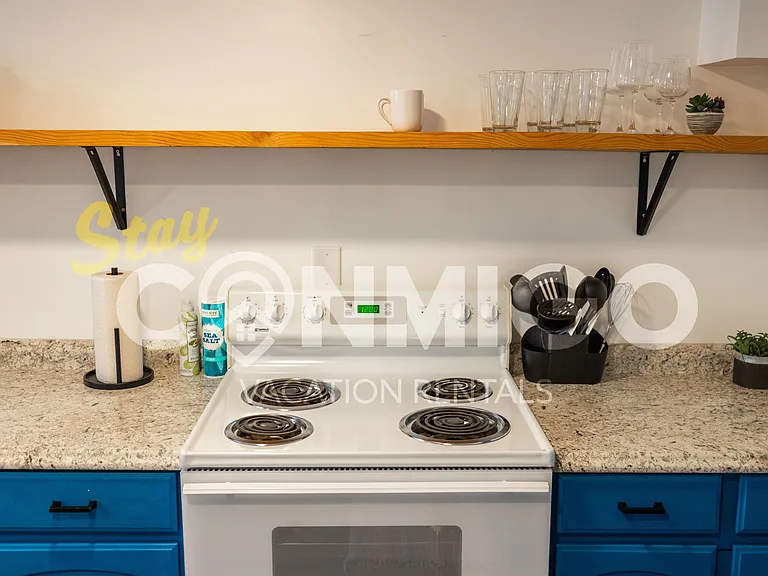 1041 E Platinum Way #1 — Photo 10