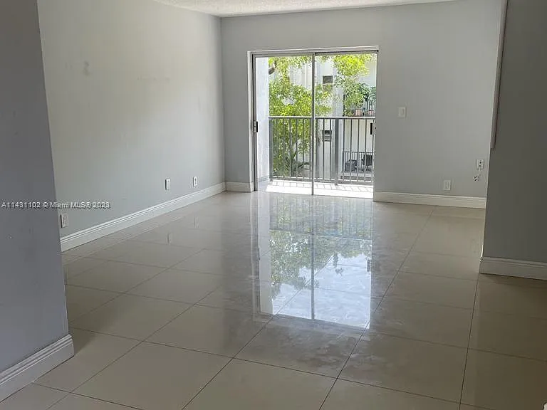 7501 NW 16th St #3303 — Photo 51