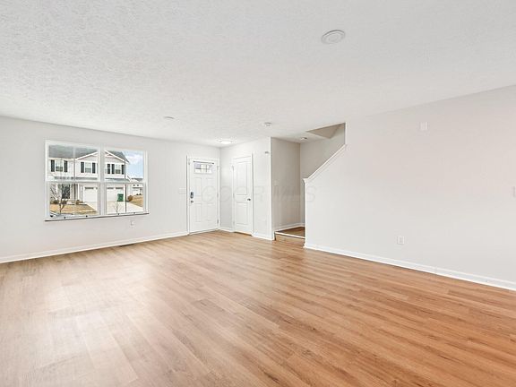 3rd image of 5244 Earhart Dr