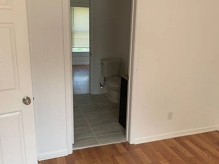 2585 Orange St — Photo 4