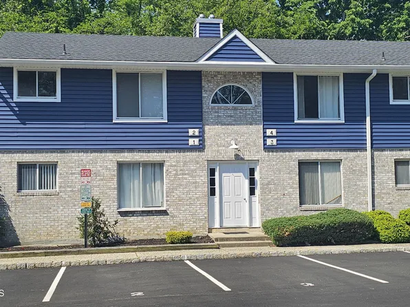 4 Spring Meadow Drive, Tinton Falls, NJ 07724
