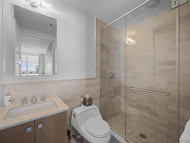 1 Renaissance Sq #24F — Photo 25