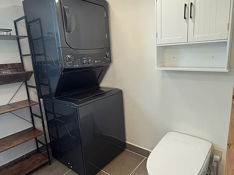 280 S Carson Rd — Photo 2