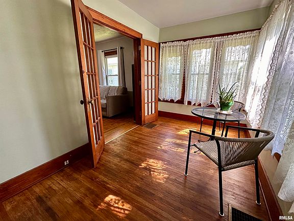 3rd image of 1575 Florence Ave
