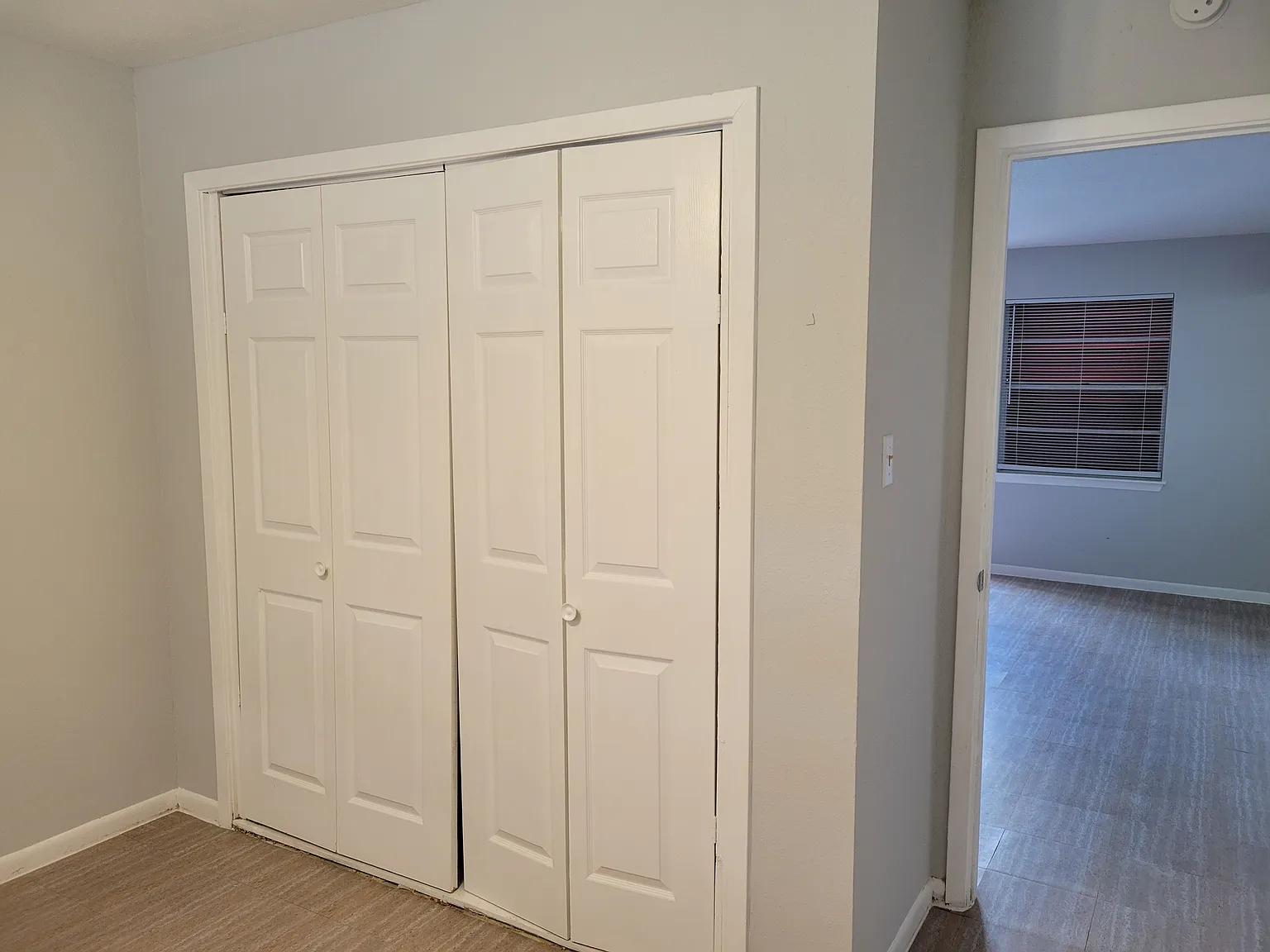Laurel Apt — Photo 2