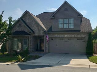 2610 Southern Gates Dr, Greensboro, NC 27410