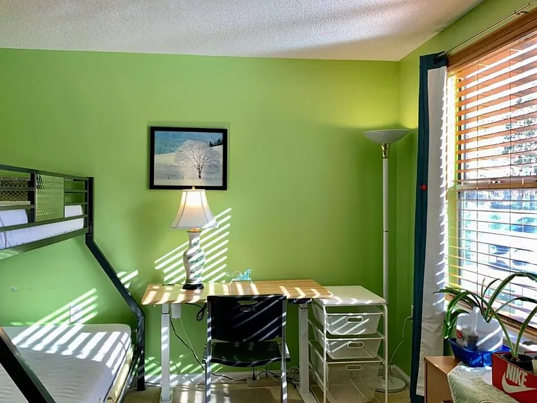 10009 Vanderbilt Cir #5 — Photo 9