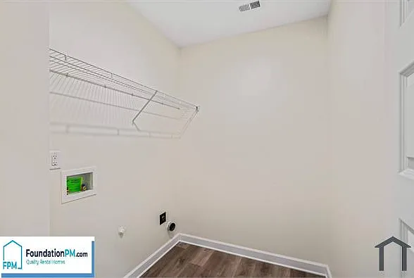 1470 Lyndale Ave — Photo 11