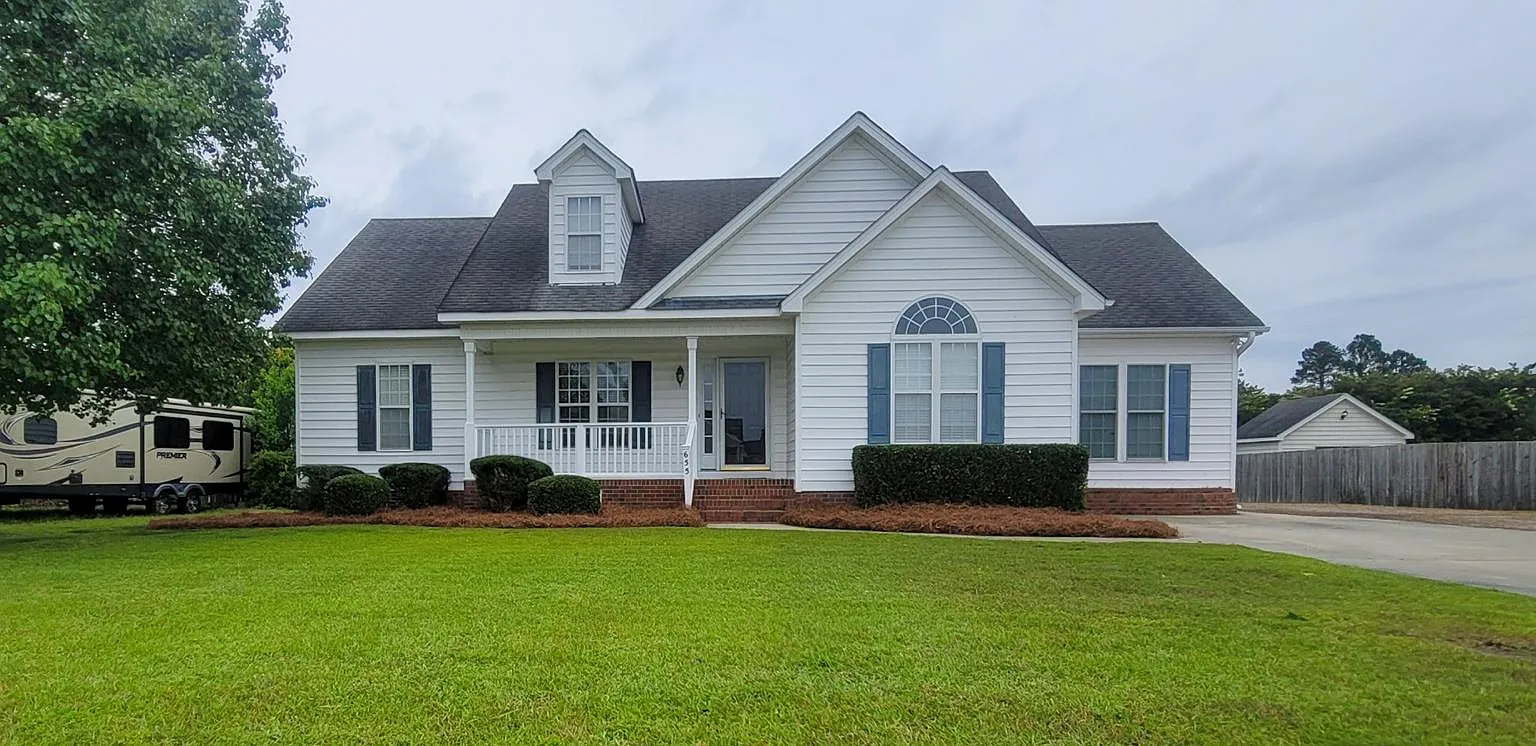 655 Carrington Ln — Photo 1