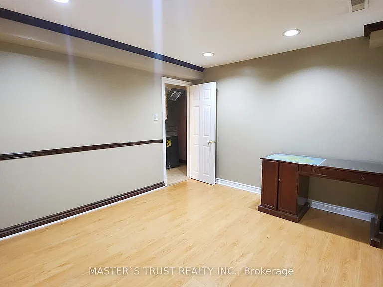 9 Springer Dr — Photo 12