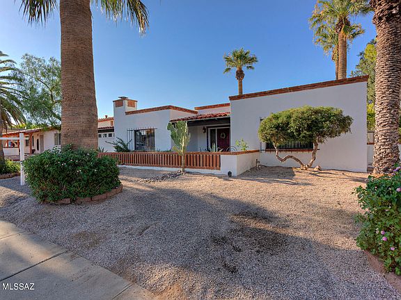 3rd image of 109 E Los Arcos