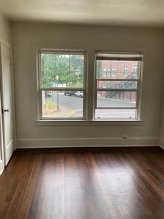 22840 Willamette Dr #21 — Photo 7