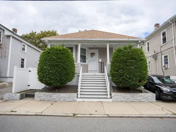 94 Ortoleva Dr, Providence, RI 02909