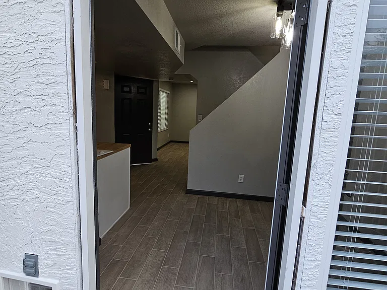 1749 E Pepper Cir #1 — Photo 32