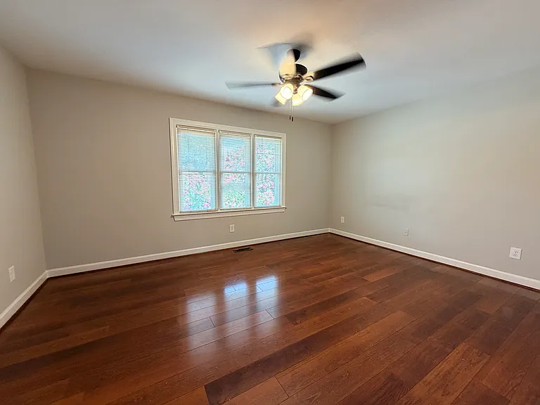 351 S Cherry St — Photo 17