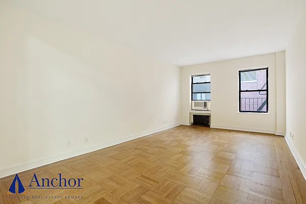 Rented by Anchor Associates | media 25