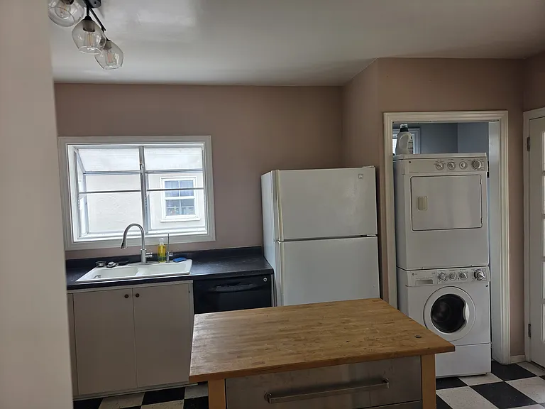 1721 N Fairview St — Photo 14