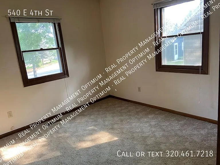 540 E 4th St — Photo 13