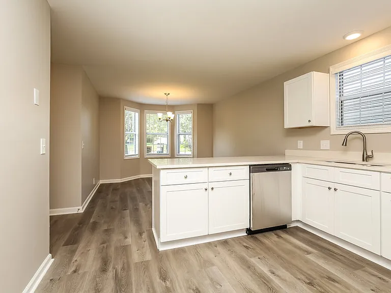 5921 Belle Oaks Pl — Photo 8