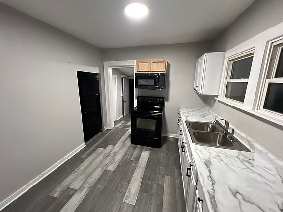 5th image of 1318 S D St