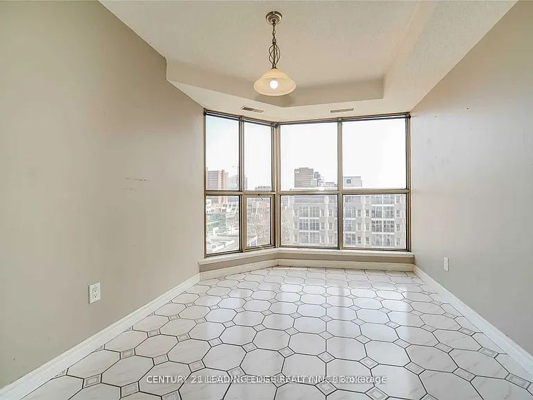 67 Caroline St S #8A — Photo 31