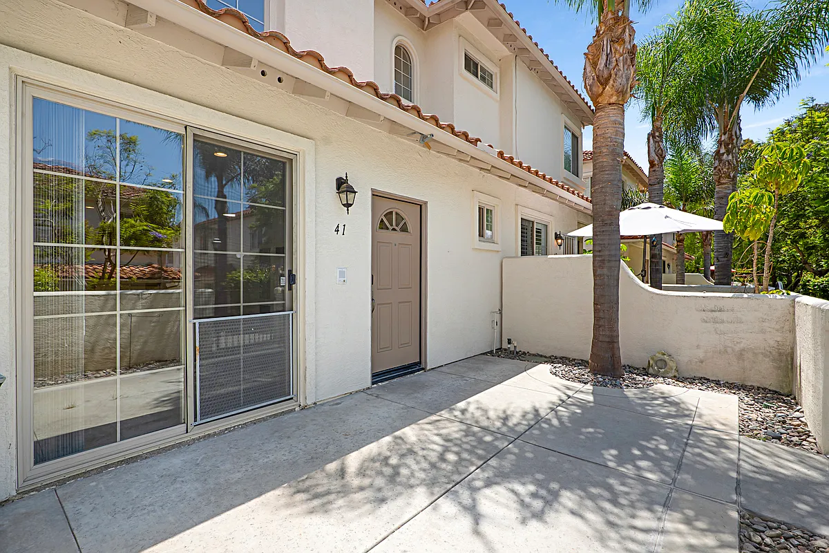 3 bed, 1372 sqft, $3,600 — Photo 3