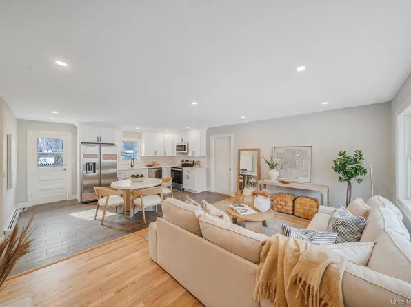 4902 Express Drive S, Ronkonkoma, NY 11779