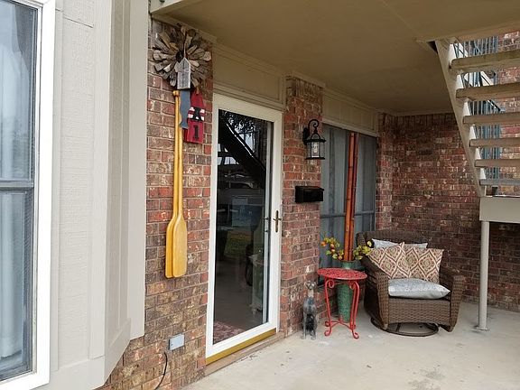2nd image of 849 S Gun Barrel Ln