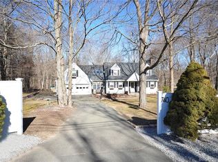 740 Whittemore Rd, Middlebury, CT 06762