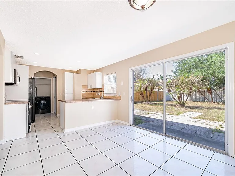 1313 Timberbend Cir — Photo 10
