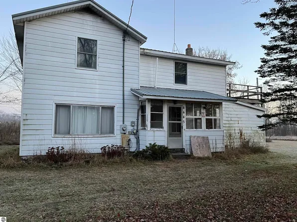 4445 E Colby Rd, Stanton, MI 48888