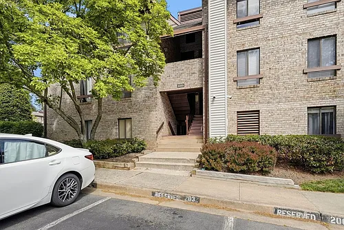 2255 Castle Rock Sq #21C Photo 1