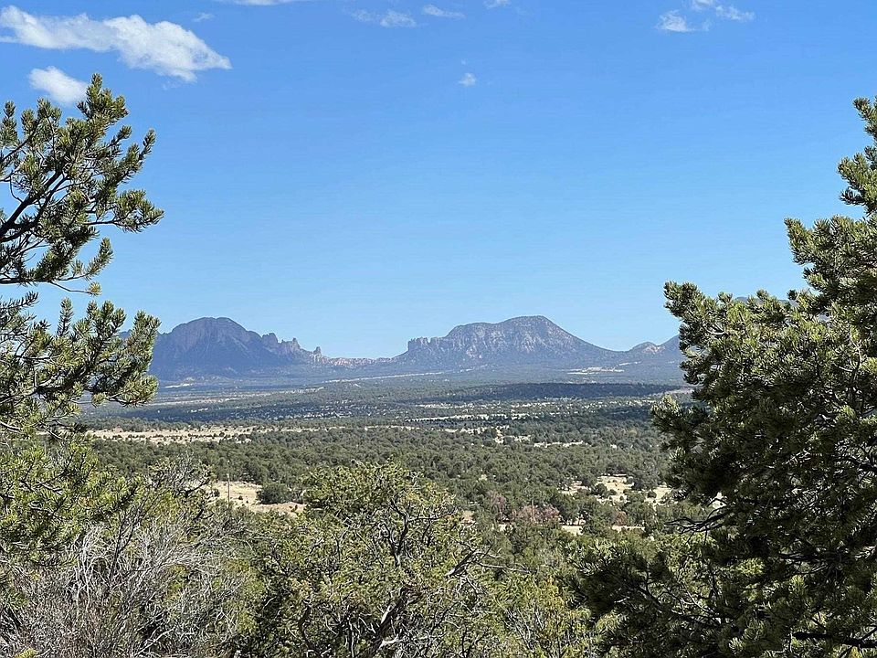1st image of Mountain View Ln